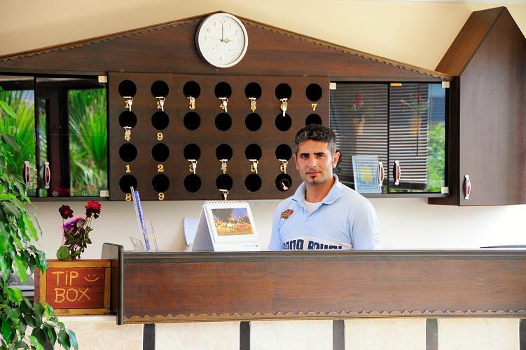 Las Palmeras Hotel Çamyuva Esterno foto