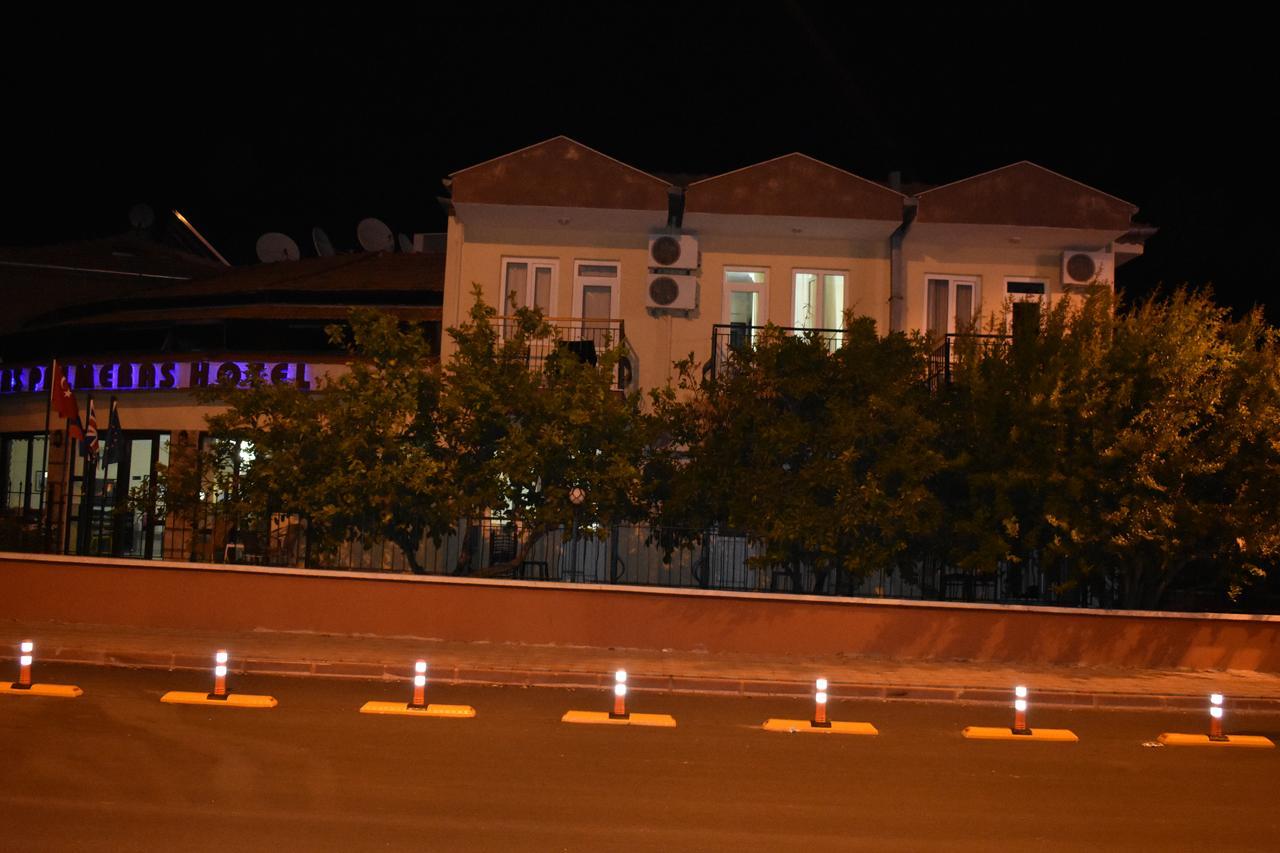Las Palmeras Hotel Çamyuva Esterno foto