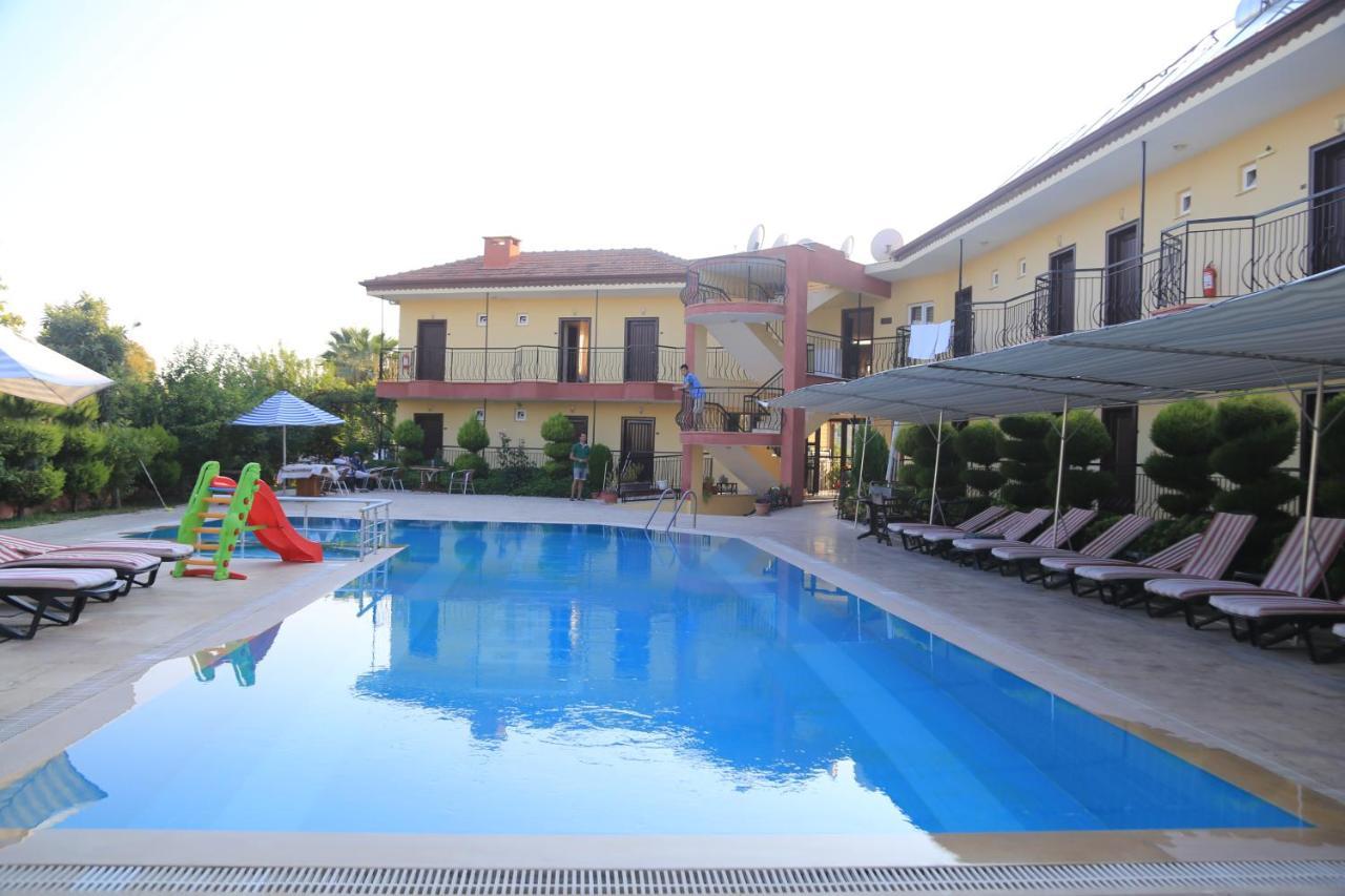 Las Palmeras Hotel Çamyuva Esterno foto